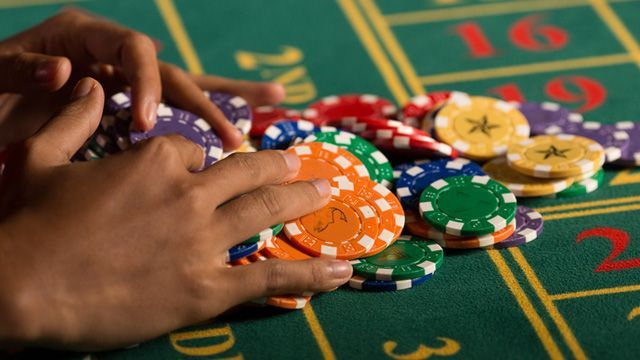 Lucky Calico کھلاڑیوں کے لیے لائیو کیسینو سیکشن